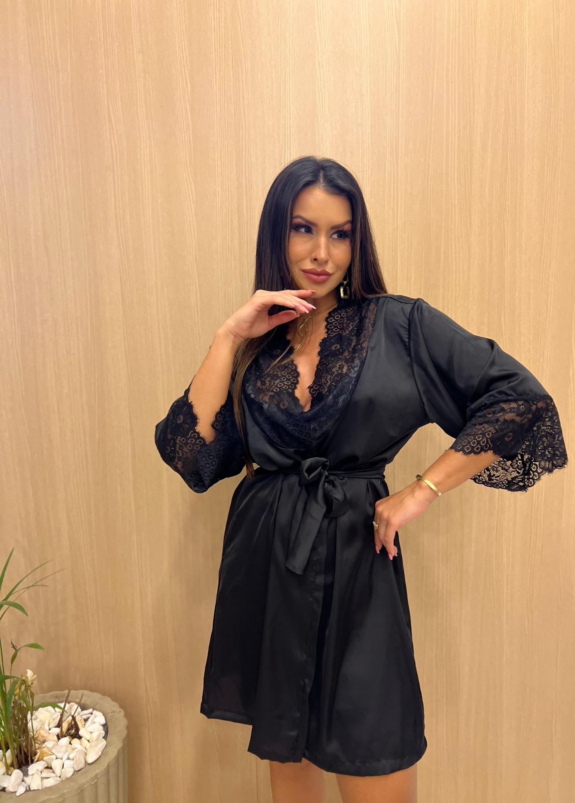 Hobby Curto em Cetim & Renda Elegance